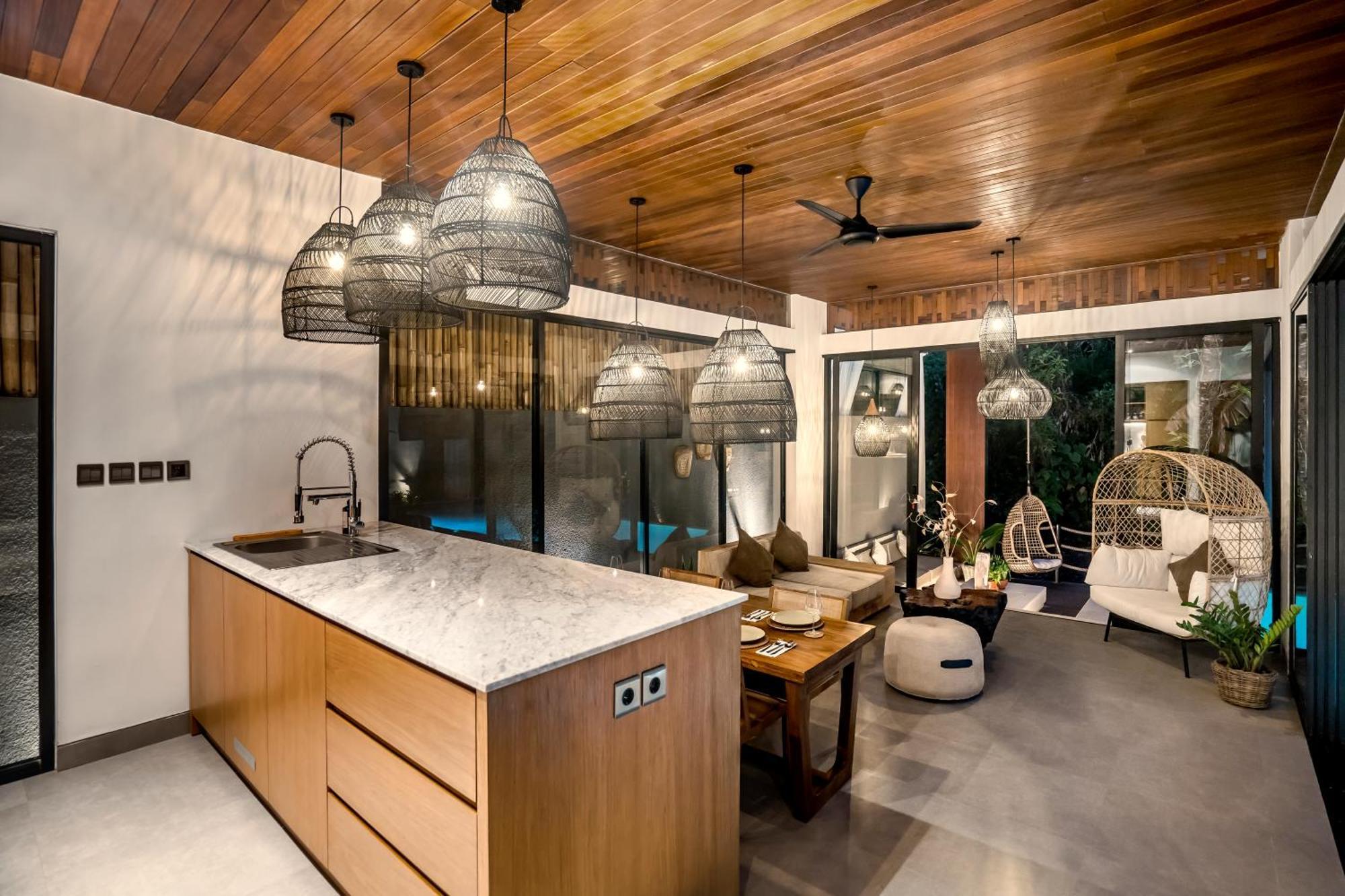 Sarang Cocoon Villa Ubud By Balisuperhost ภายนอก รูปภาพ