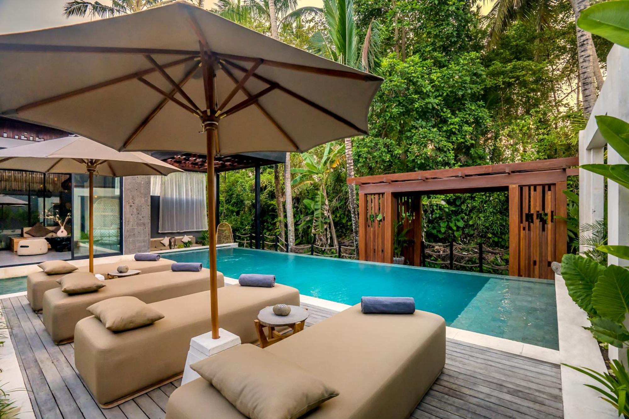 Sarang Cocoon Villa Ubud By Balisuperhost ภายนอก รูปภาพ