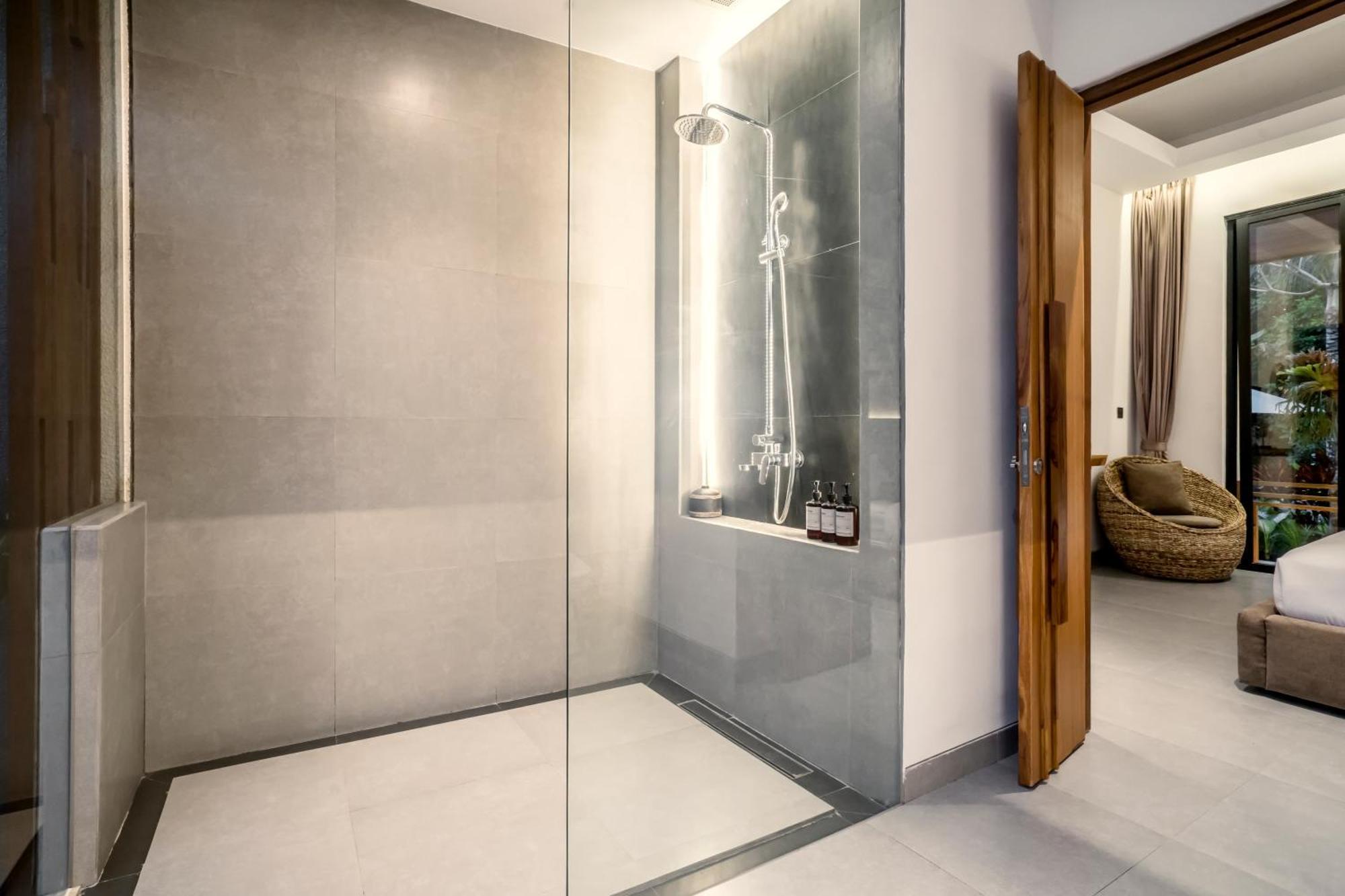 Sarang Cocoon Villa Ubud By Balisuperhost ภายนอก รูปภาพ