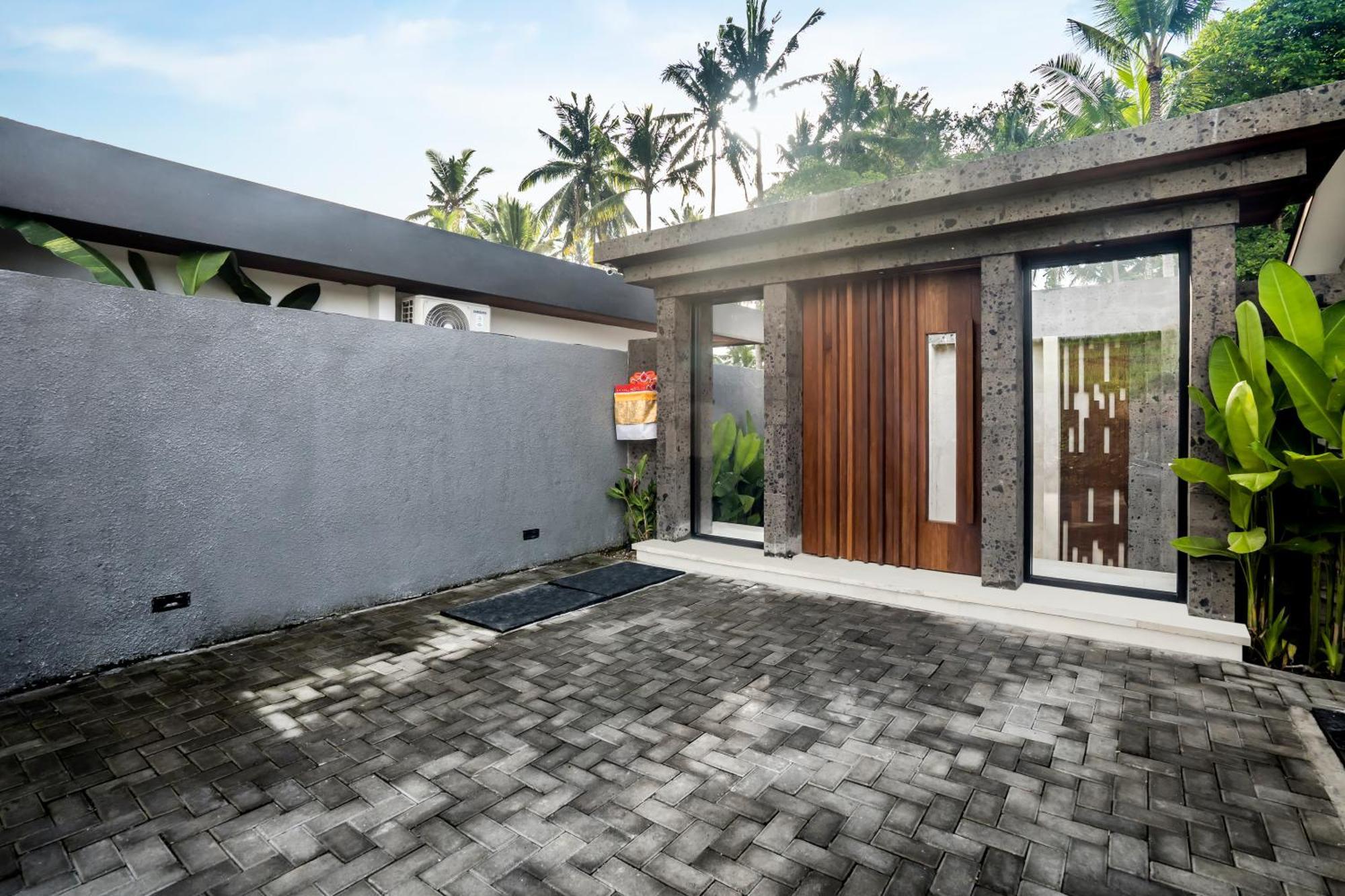 Sarang Cocoon Villa Ubud By Balisuperhost ภายนอก รูปภาพ